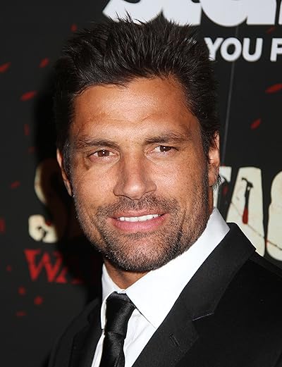 Manu Bennett